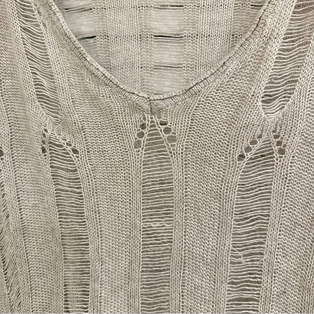 Brandy Melville Neutral Lightweight Sweater - Picture 5 of 5